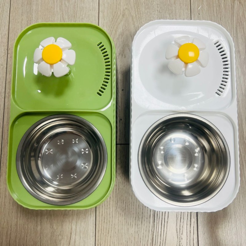 Smart water feeder for pets  